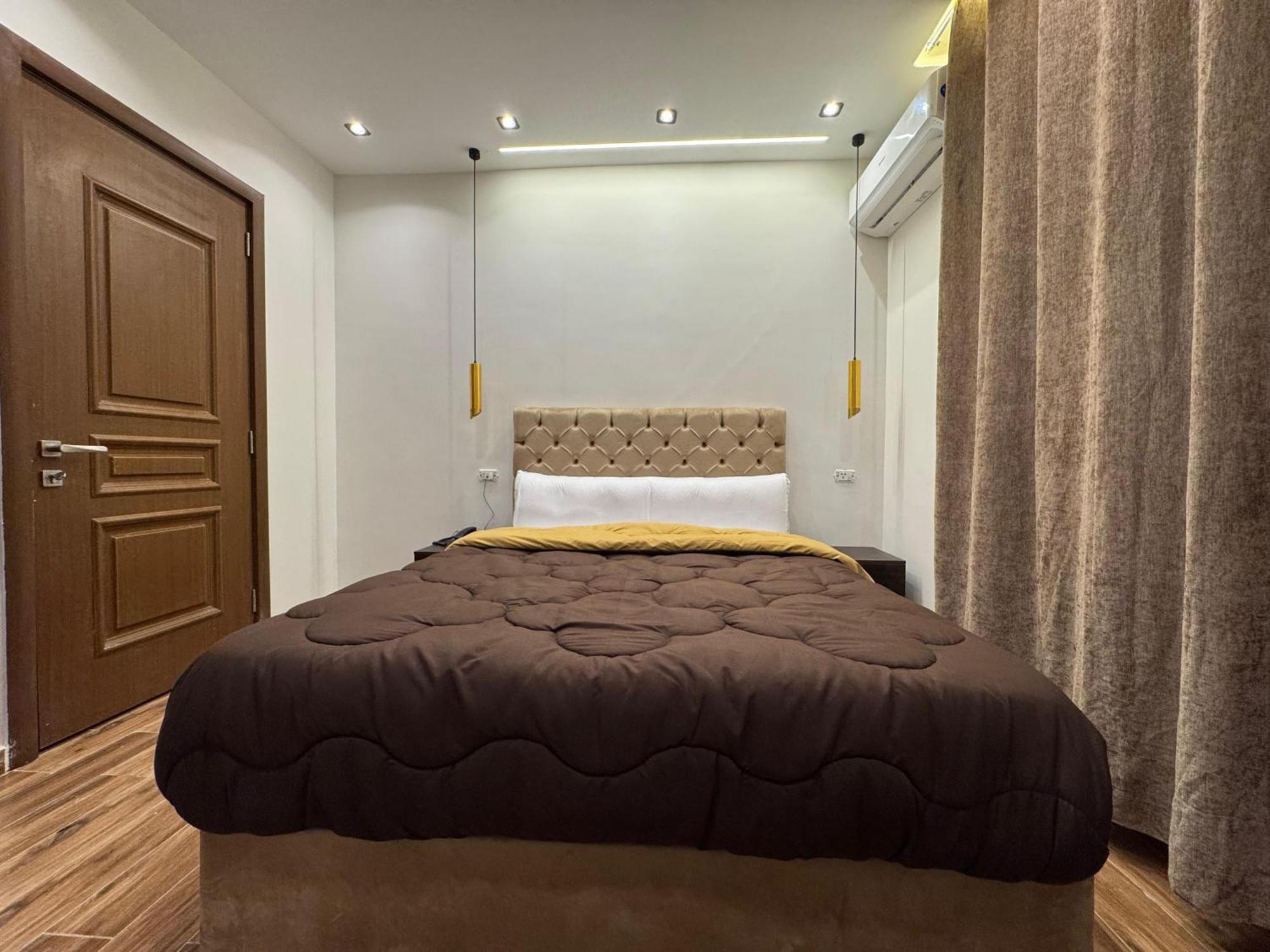 New White Pyramids Inn Ghatati Exterior photo