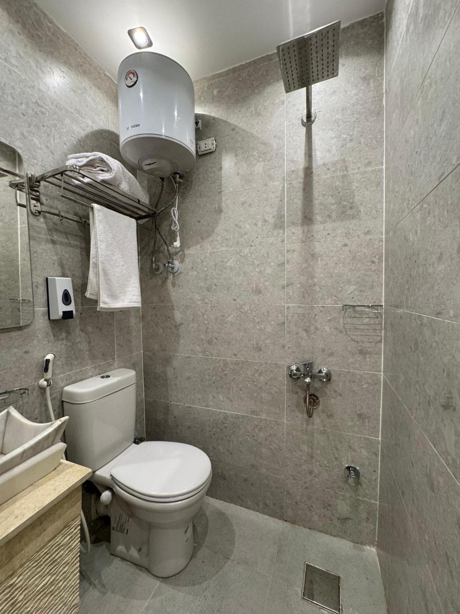 New White Pyramids Inn Ghatati Exterior photo