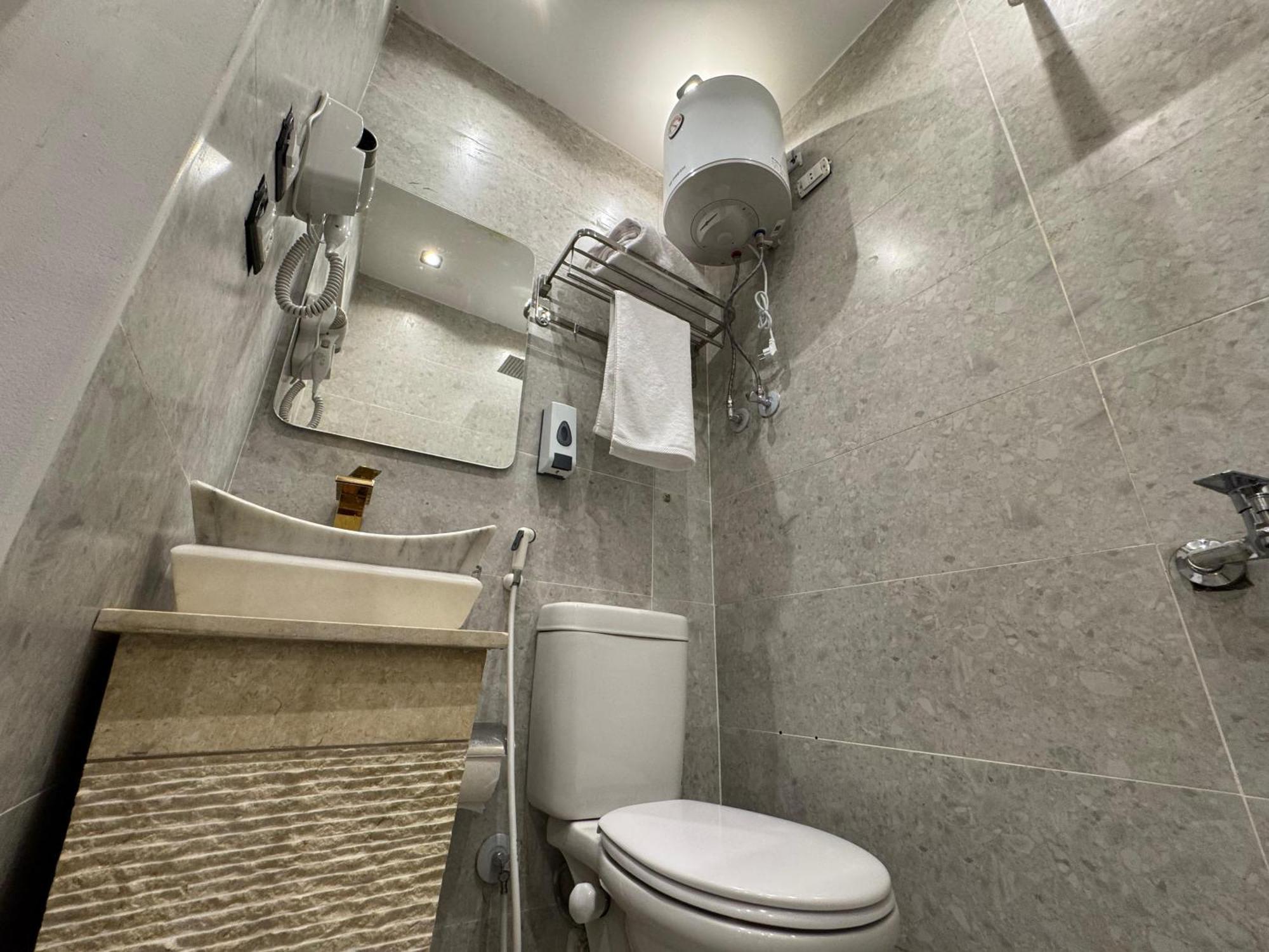 New White Pyramids Inn Ghatati Exterior photo