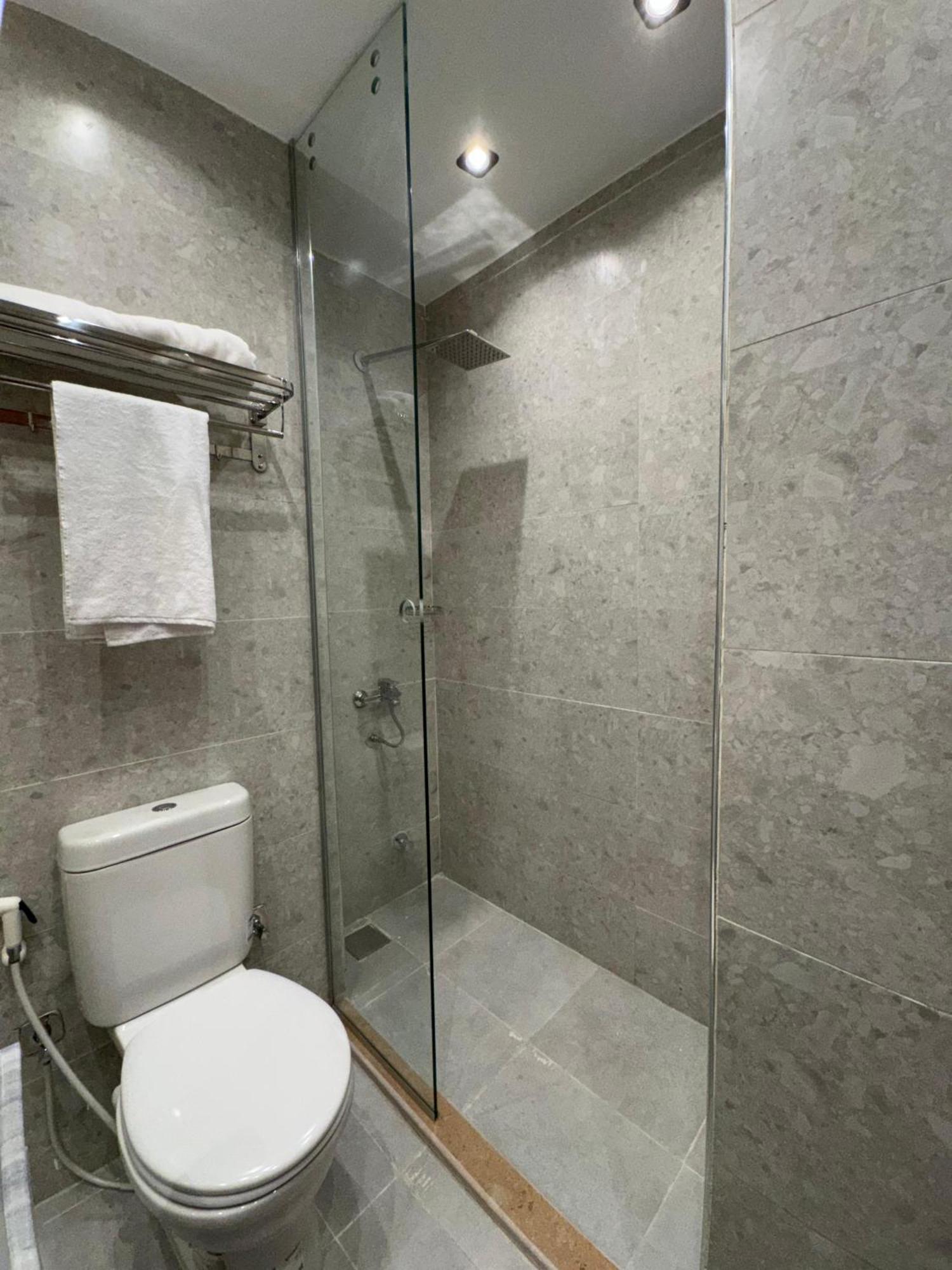 New White Pyramids Inn Ghatati Exterior photo