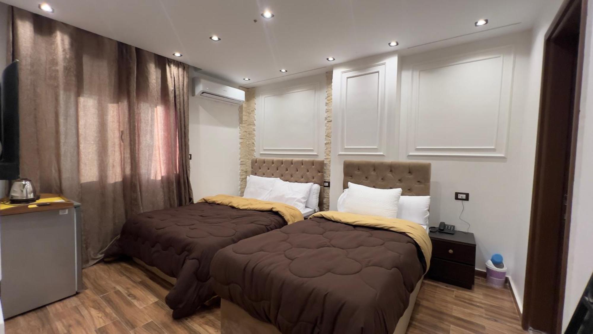 New White Pyramids Inn Ghatati Exterior photo